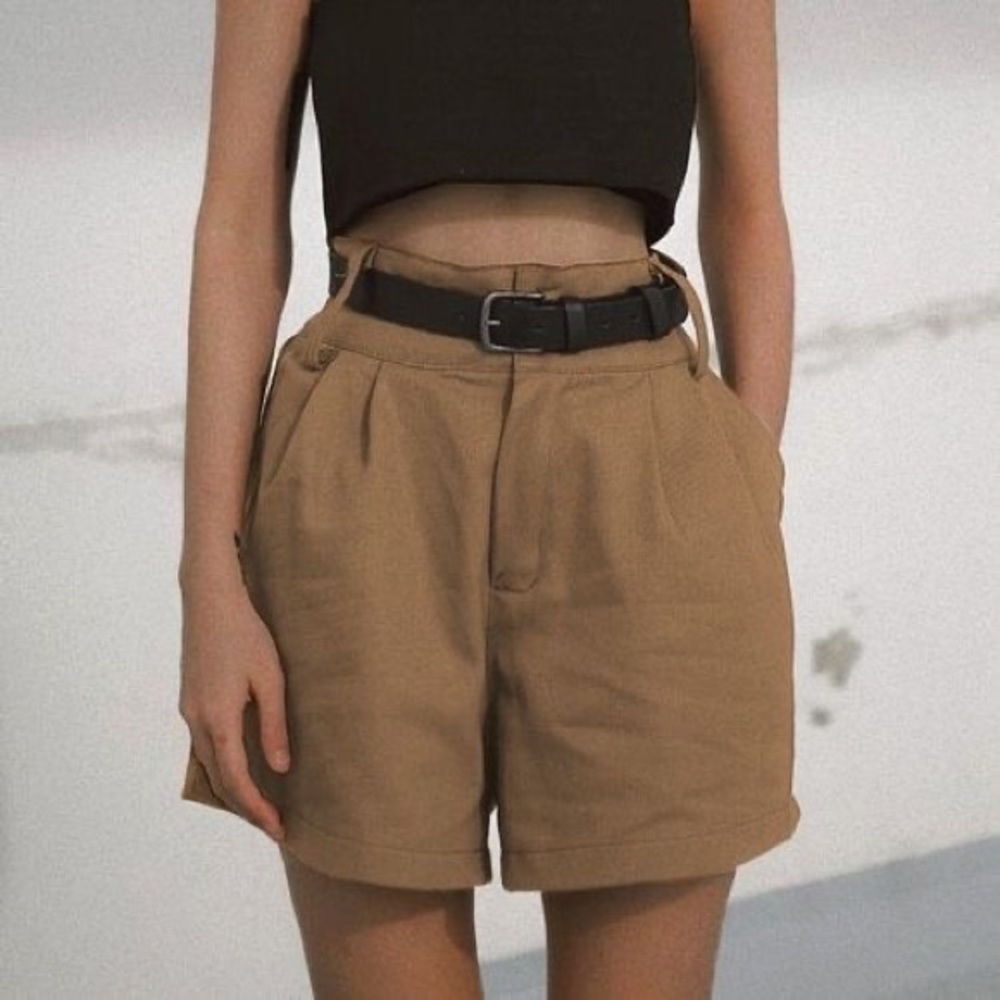Chaus High-Waisted Loose Shorts